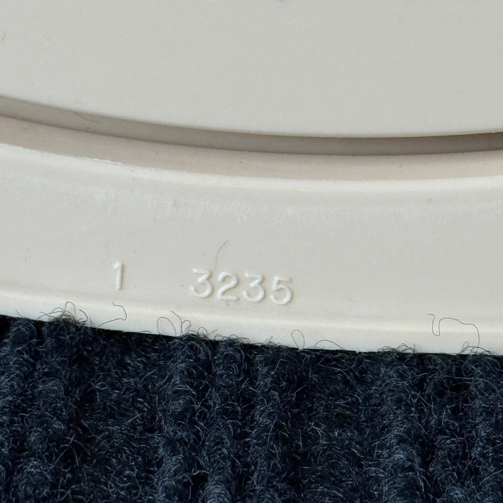 Rubbermaid 3235 Replacement‎ Lid Almond Beige 11 Inch Round Daisy Design